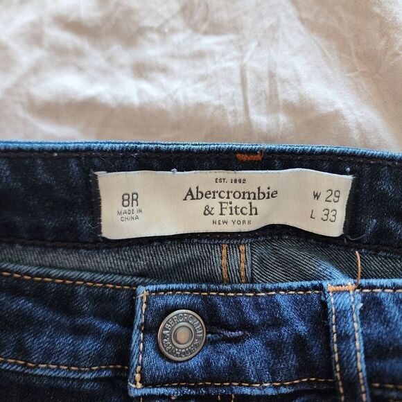 Abercrombie & Fitch Emma straight leg jeans womens size 8R - Picture 3 of 4
